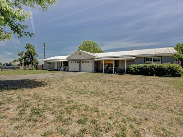 37151 Siskiyou St, Burney, CA 96013
