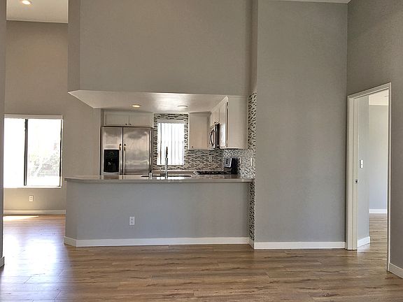 4th image of 1242 McClellan Dr #301