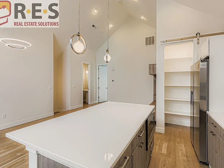 3411 N Albion St #2 — Photo 3