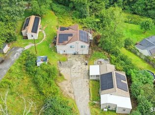 1-5 Mountain Hill Rd, North Grosvenordale, CT 06277