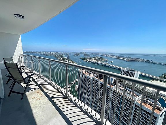2nd image of 1750 N Bayshore Dr APT 5504
