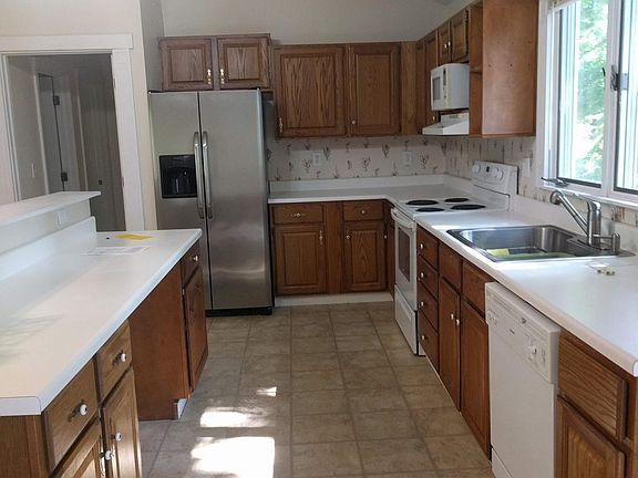 Kitchen with storage island