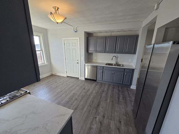 228 Atwells Ave APT 3