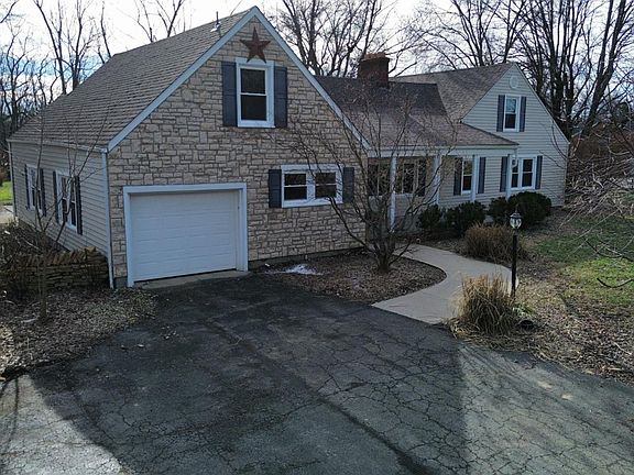 2nd image of 523 Pleasant Dr W