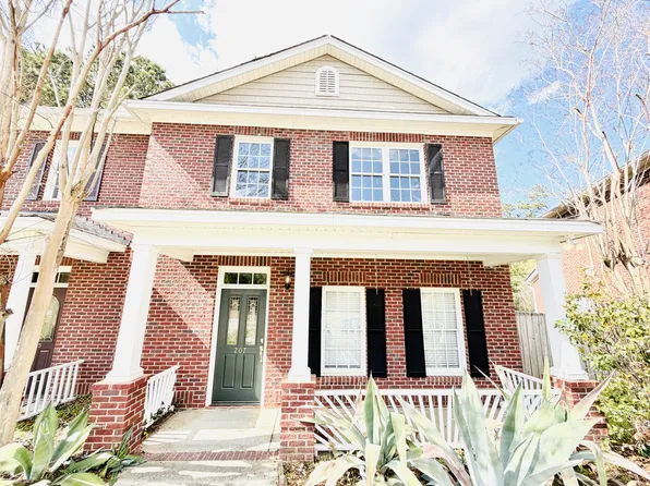 207 Ivy Park Ln, Lexington, SC 29072