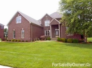 3060 Wolf Lake Blvd, New Albany, IN 47150