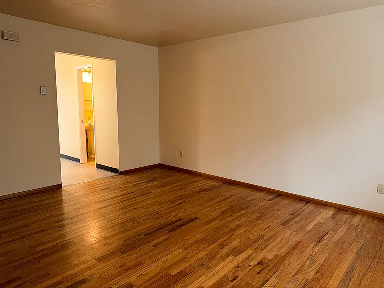 4815 SE Railroad Ave — Photo 12