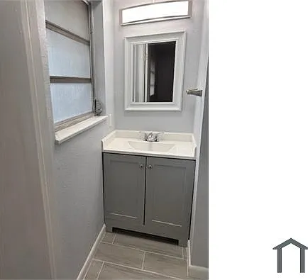 1328 W 9th St — Photo 9