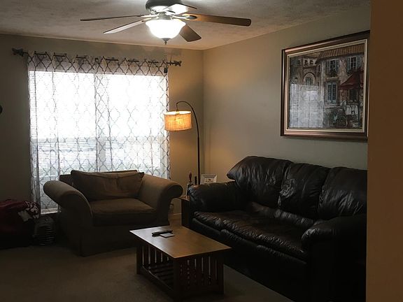 3rd image of 104 Starr Ave