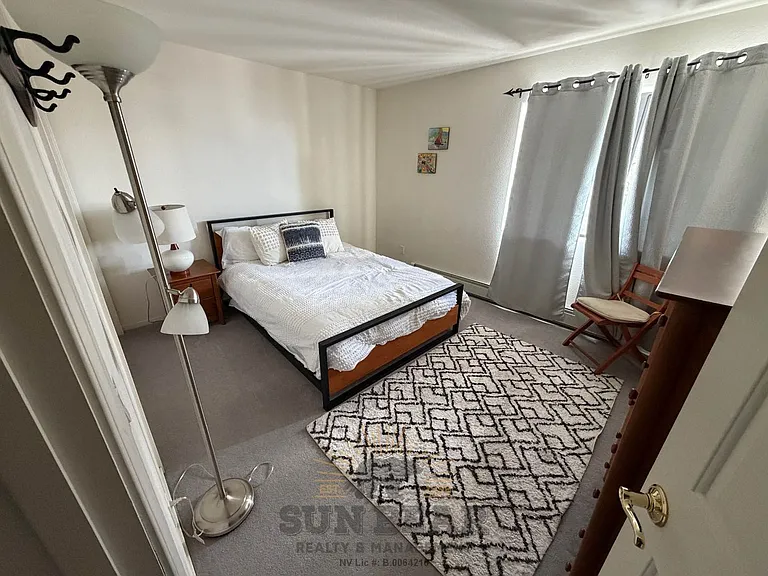 400 Fairview Blvd #71 — Photo 5