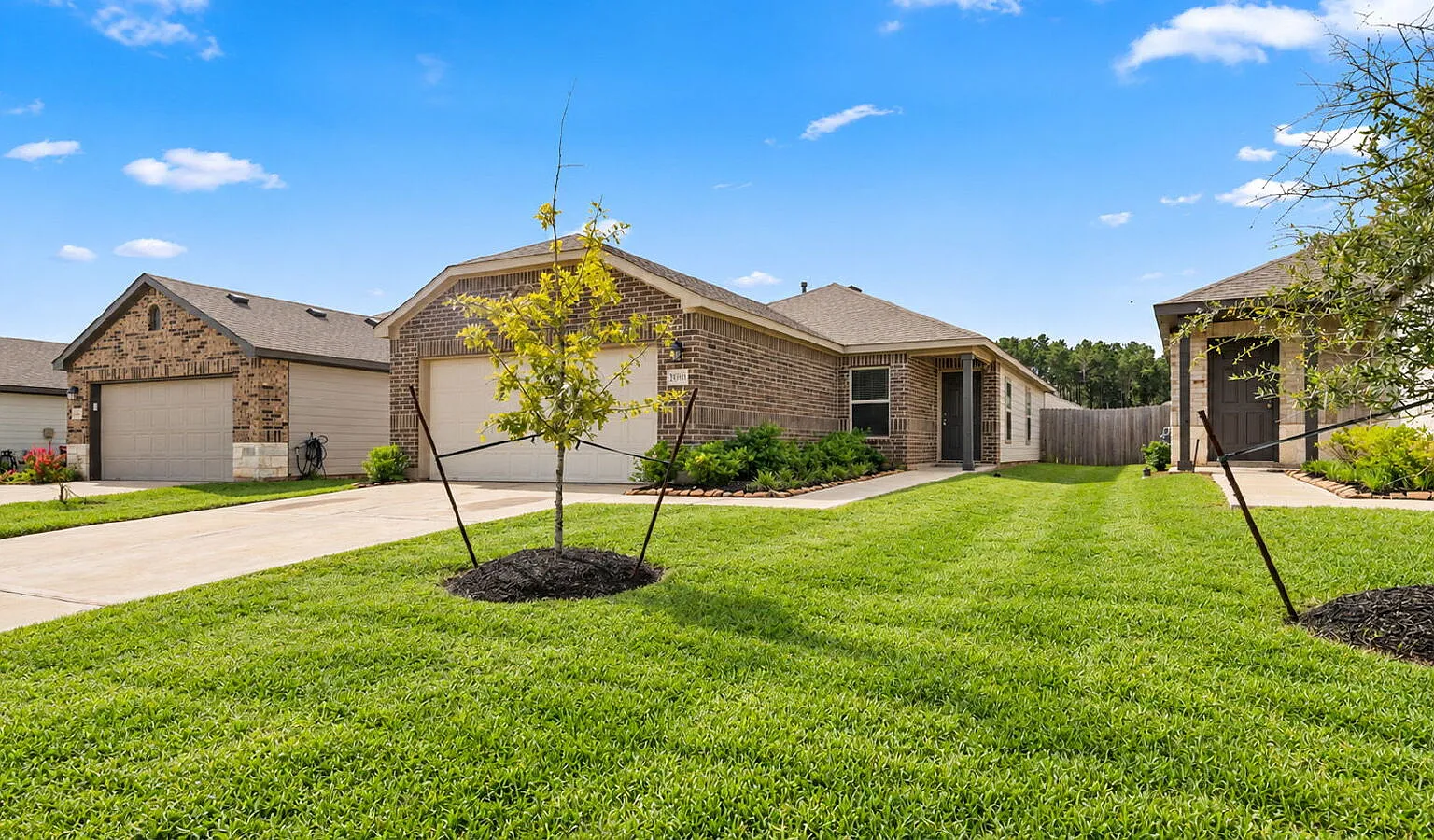 3 bed, 2.0 bath, 1248 sqft, $1,695 — Photo 1