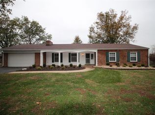 11955 Kendon Dr, Saint Louis, MO 63131