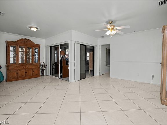 5th image of 628 SE 12th Ct APT 39