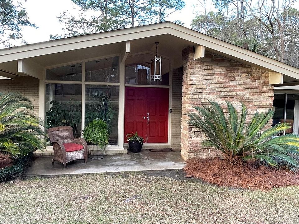 1st image of 21 Nandina Dr