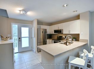 49 Trott Blvd #176, Collingwood, ON L9Y 5B8