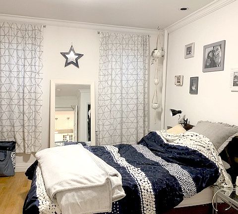 5th image of 240 E 33rd St #3A