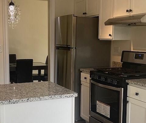 3rd image of 205 Ashbury Ln E APT 4