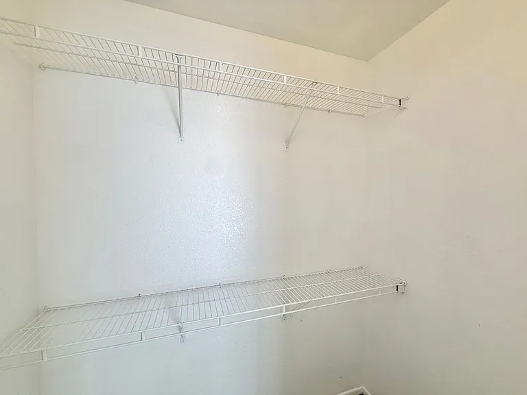 29677 Woodlands Ave — Photo 19