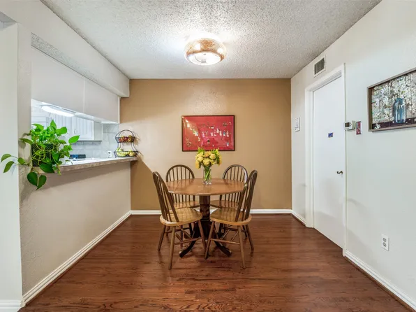 895 Dublin Dr #4, Richardson, TX 75080