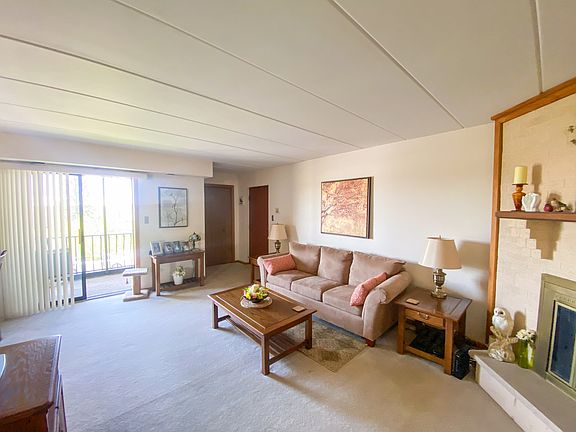 4th image of 17037 Grissom Dr APT 2S