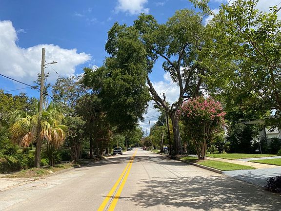 4th image of 921 Heard Ave