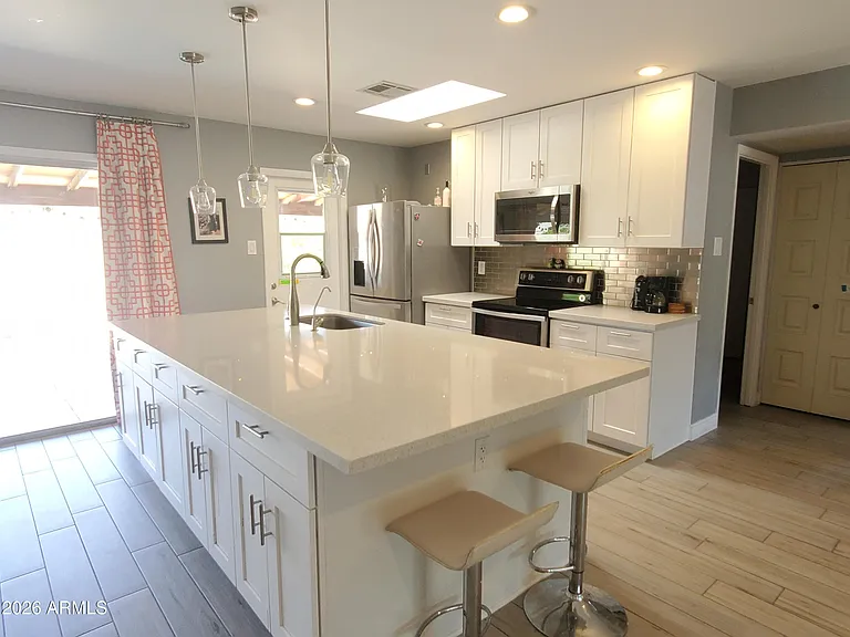 4404 S Rita Ln — Photo 6