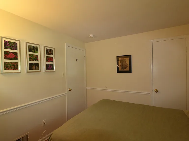 6703 Rannoch Rd — Photo 35