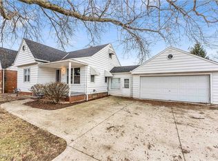 2813 Ingleside Dr, Parma, OH 44134