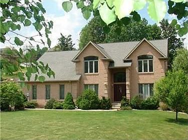 1st image of 119 Woodhaven Dr