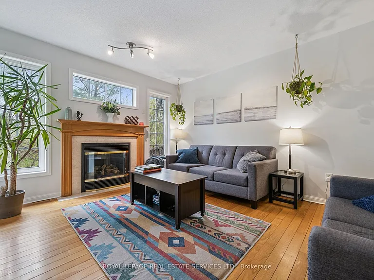 2485 Wooden Hill Cir — Photo 15