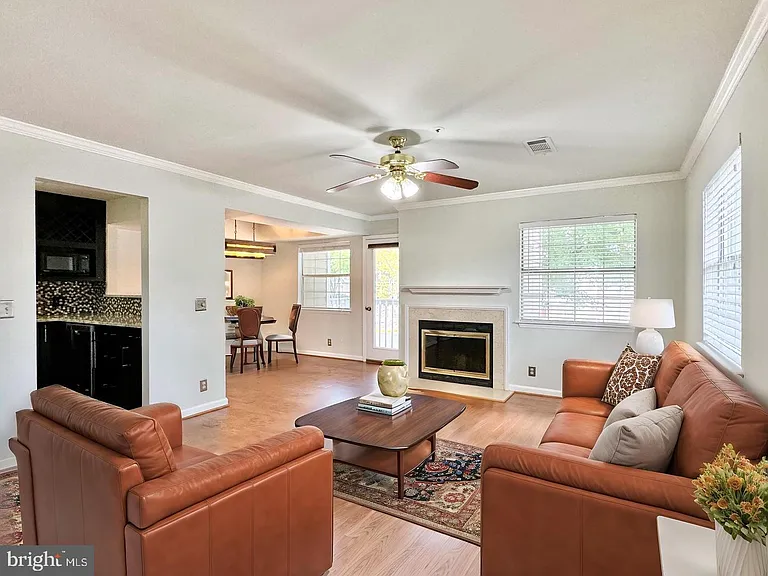 5716 Chapman Mill Dr #200 — Photo 10
