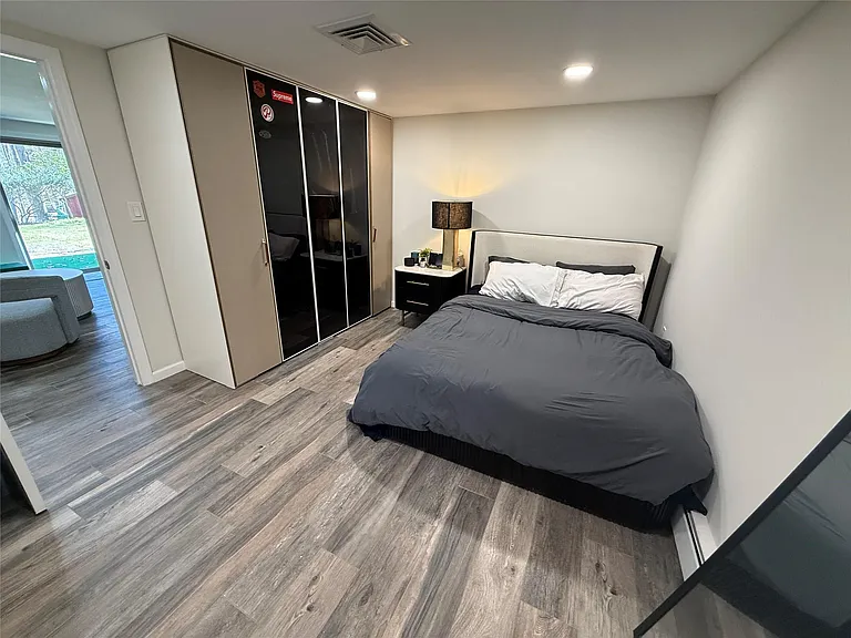 60 Eileen Dr — Photo 14