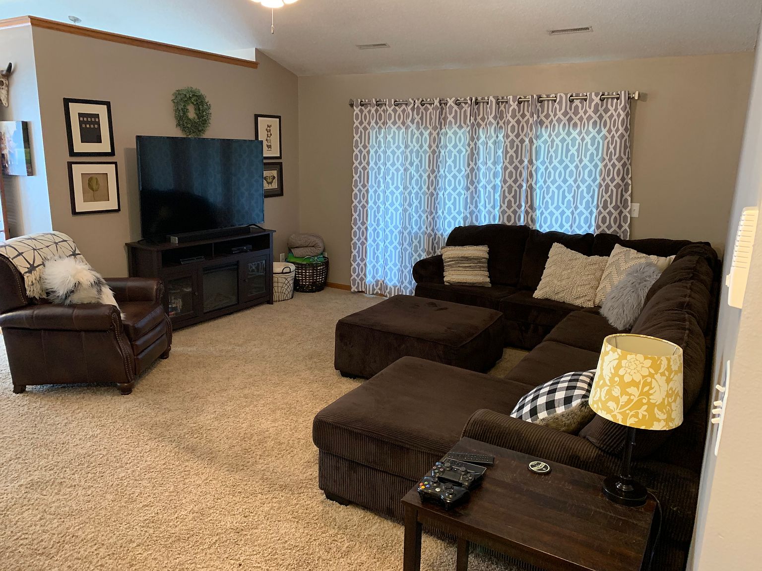 3110 Towne House Dr NE, Cedar Rapids, IA 52402 | Zillow