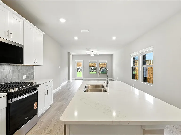 513 Willet Dr — Photo 8