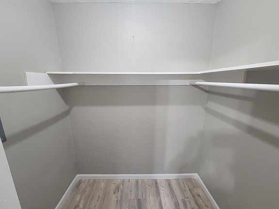 2nd image of 708 Redbird Dr #708