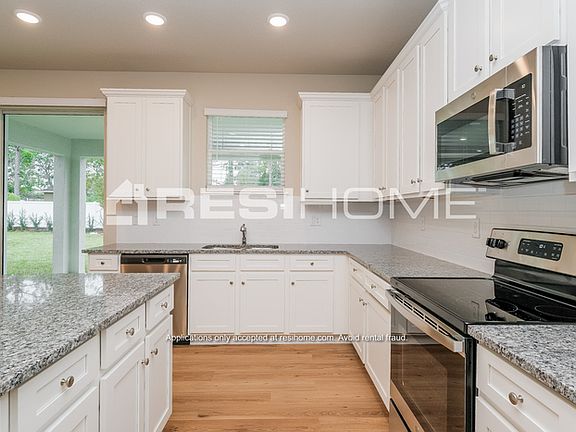 4th image of 1702 Diane St