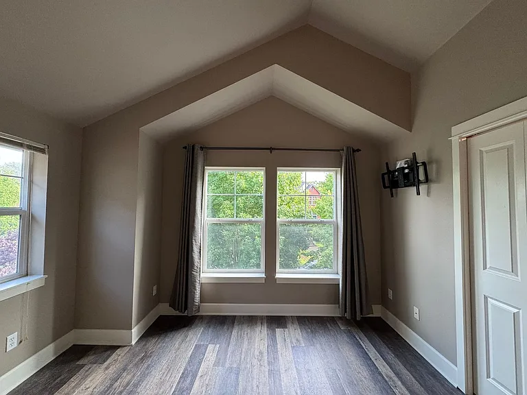 2632 SW Myrtle St — Photo 14