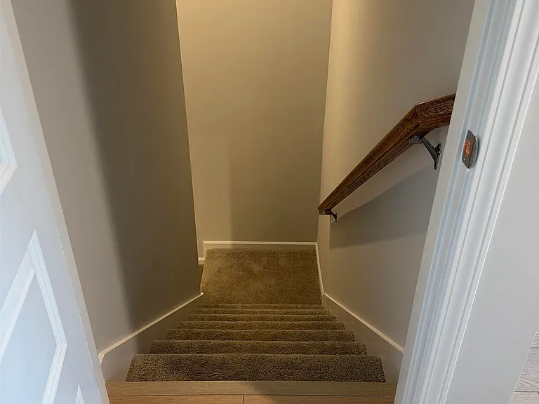 147 Wolfe Ln — Photo 11