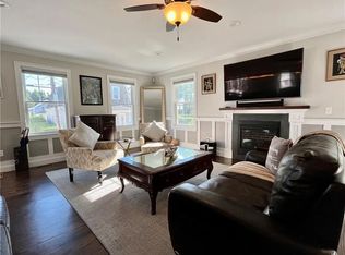 24 1/2 Stockholm St, Newport, RI 02840