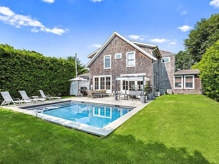 205B Windmill Ln — Photo 3