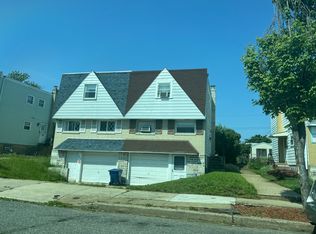 2808 Chase Rd, Philadelphia, PA 19152