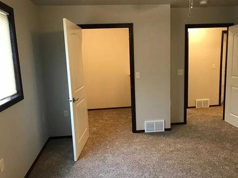 110 Tanner Ct — Photo 48