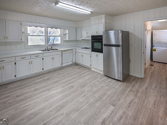 5th image of 1737 Virgil Moon Rd