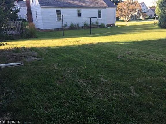5th image of 909 Chestnut St