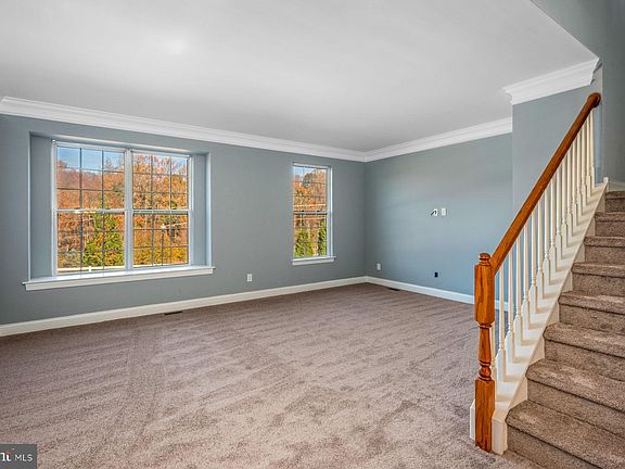 5th image of 36 Lukens Mill Dr