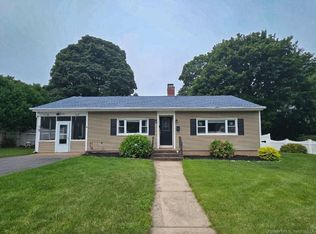 40 Agnes Dr, Manchester, CT 06042