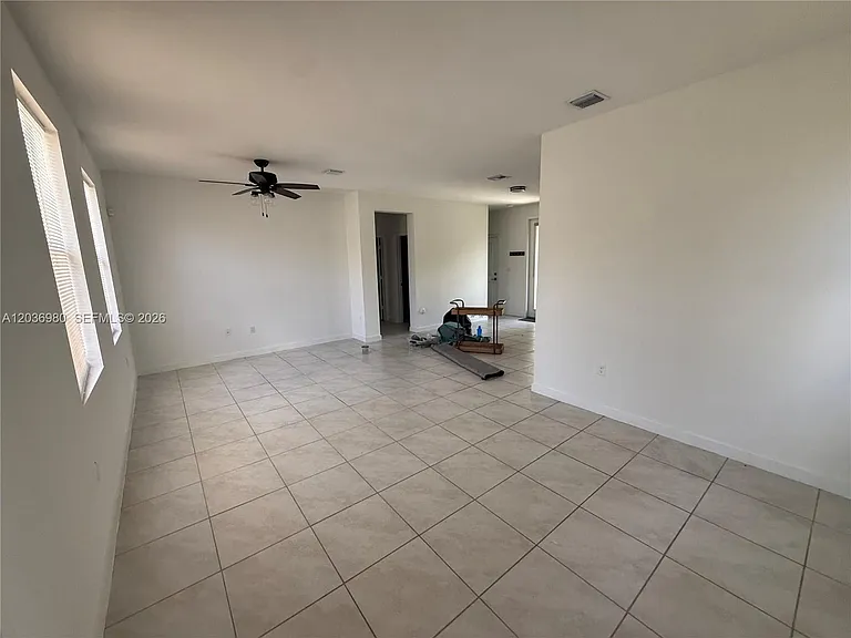 24360 SW 117th Ave — Photo 4