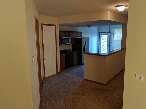 4th image of 8260 Sunny Meadow Dr