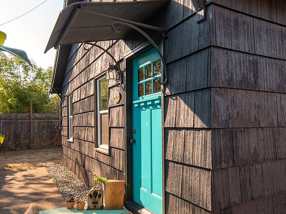 2nd image of 5421 NE 42nd Ave