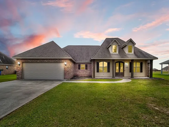 608 Ash St, Iowa, LA 70647